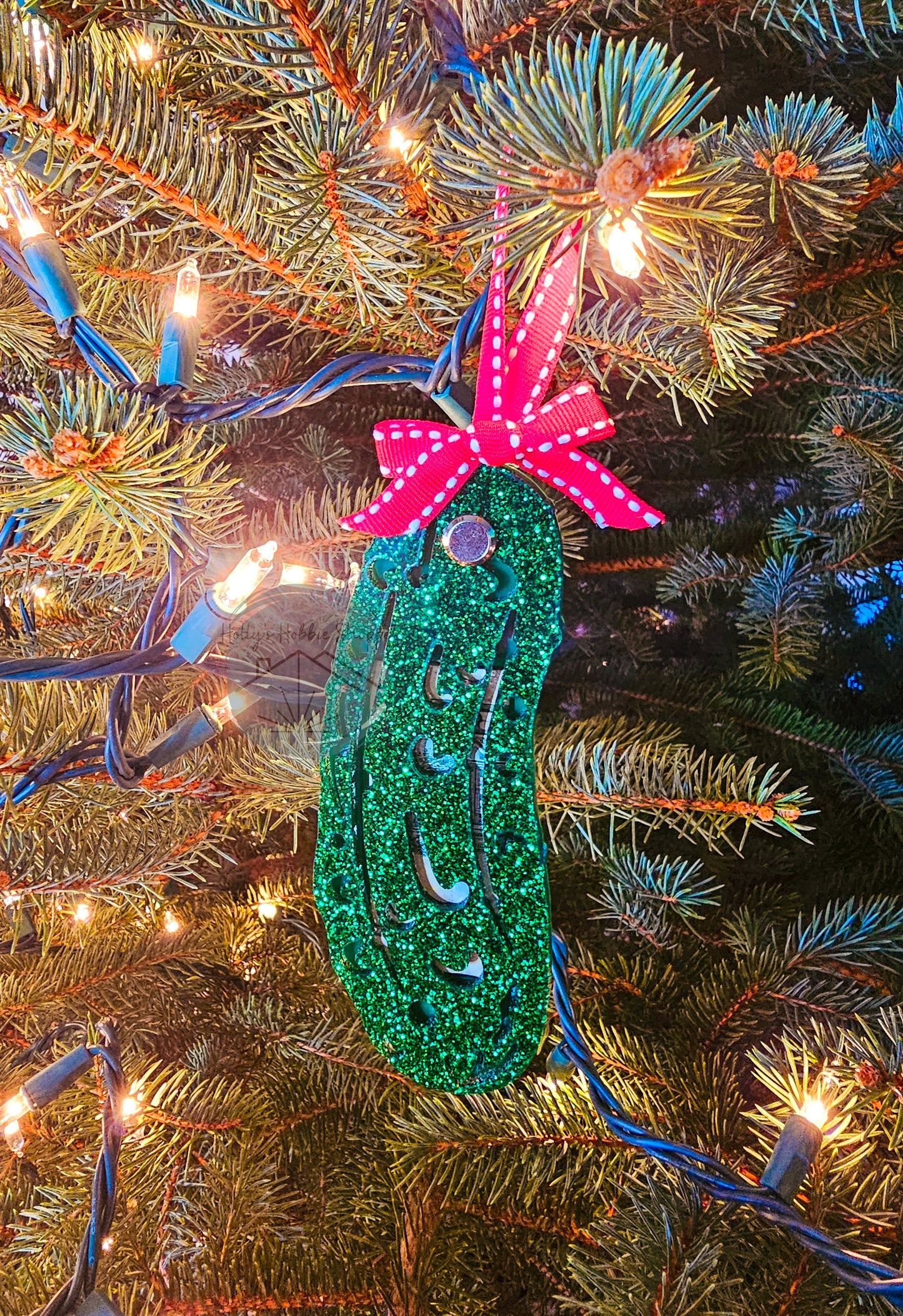 Bill Holder Ornament | Pickle